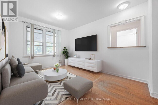 Photo - 2112 Truscott Dr