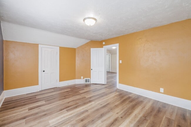 Photo - 35 W 14th Ave Unit 35A