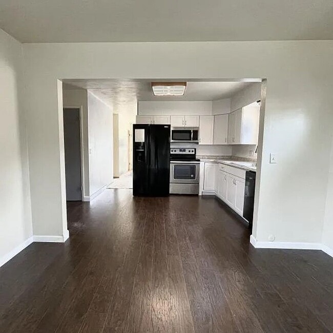 Photo - House for Rent!