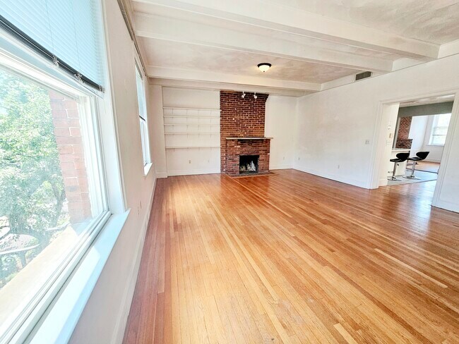 Photo - 1712 Beacon St Unit 14