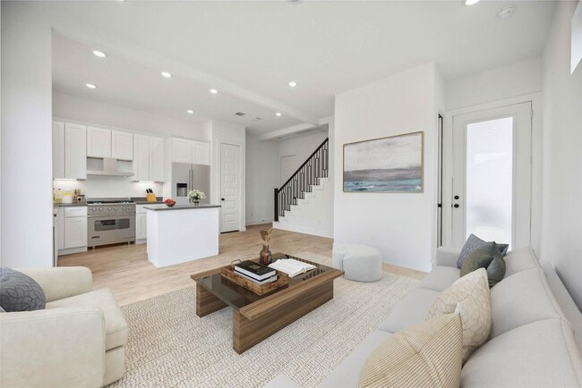 Photo - 8103 Calhoun Rd