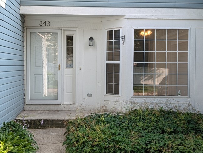 Photo - 843 E Princeton Cir