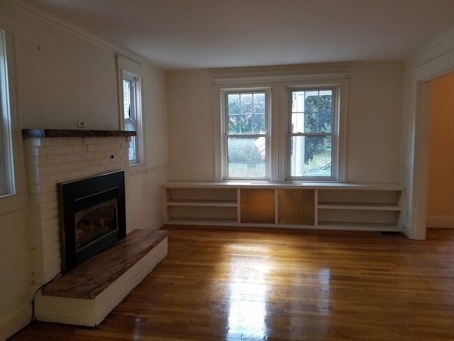 Photo - 30 Quarry Ln