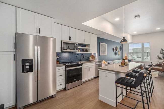 Building Photo - The Riv Rental