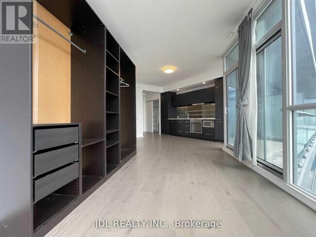 Photo - 45 Charles St E Unit 4512