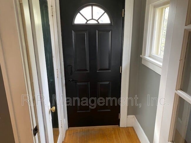 Photo - 4221 Harriet Ave