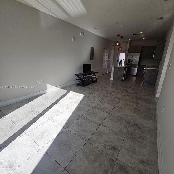 Photo - 4636 NW 84th Ave Unidad 39