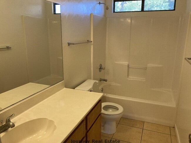 Photo - 3183 N Truwood Dr Unit B