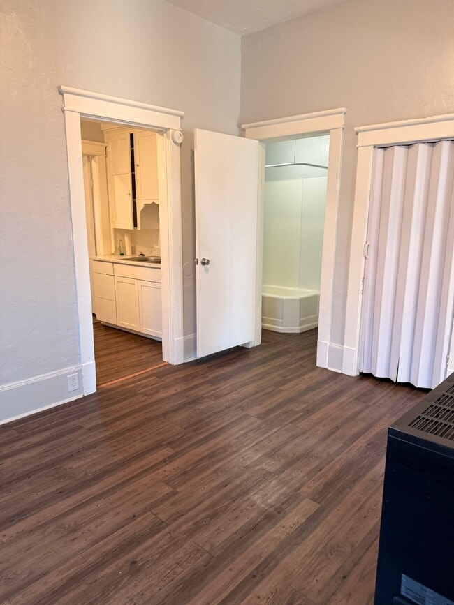 470 W Center St Unit 472