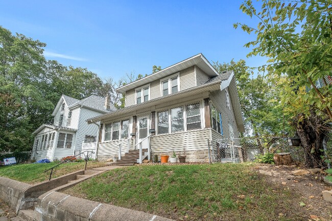 Photo - 913 6th St E Unit 913 6th street E st Paul