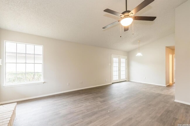 Photo - 3518 Stoney Bluff St