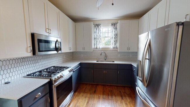 Photo - 1318 Woodward Ave