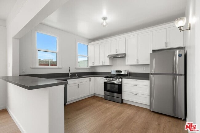 Building Photo - 1912 7th Ave Unit 201 Rental