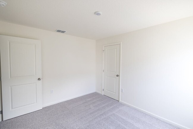 Photo - 664 Hillview Lp