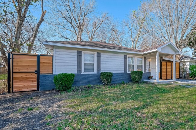 Photo - 3818 Noah St