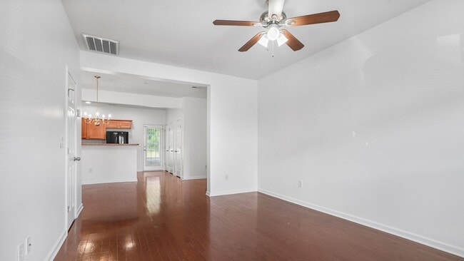 Photo - 4006 Clinton Ln