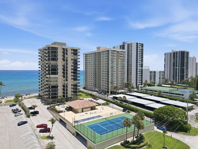 Building Photo - 5460 N Ocean Dr Unit 6a