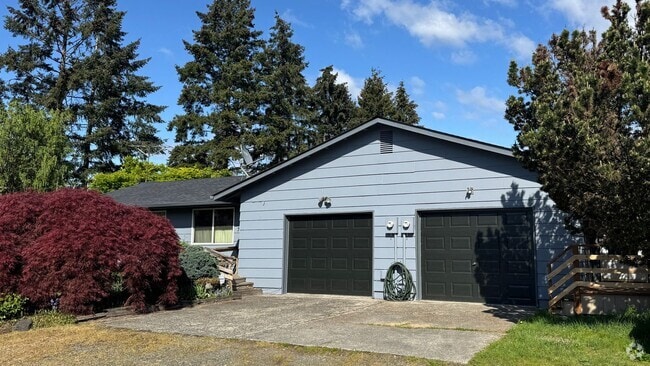 Building Photo - 2Bd/1Ba Auburn Duplex Rental