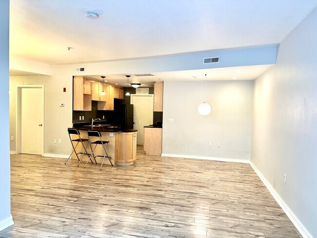 Photo - 327 NW Park Ave Unidad 1C