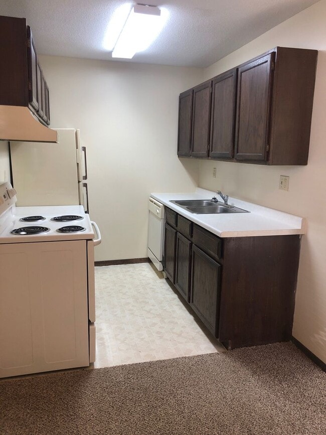 Photo - 2014 Greysolon Rd Unit Lower