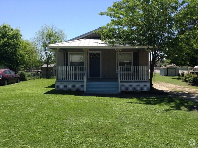 Building Photo - 215 W Schulz St Rental