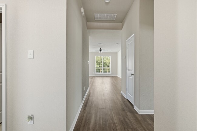 Photo - 5613 St Charles Dr