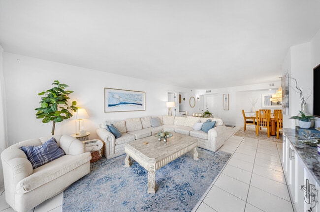 Photo - 1201 S Ocean Dr Unit 1903S