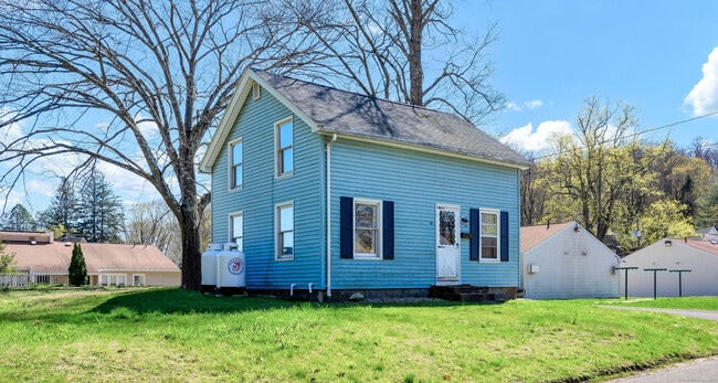 Photo - 10 Cemetery Ave