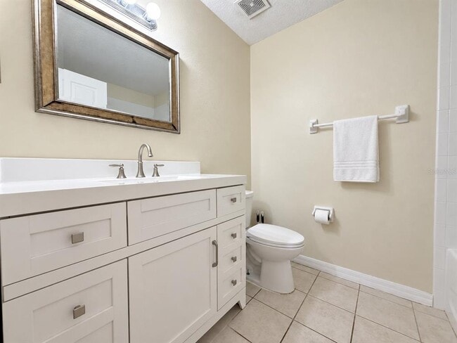 Photo - 1210 E Holland Ave