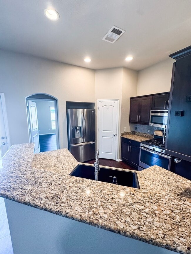 Photo - Quiet 3/2 House in Meadowcreek w/ Aug Move in!