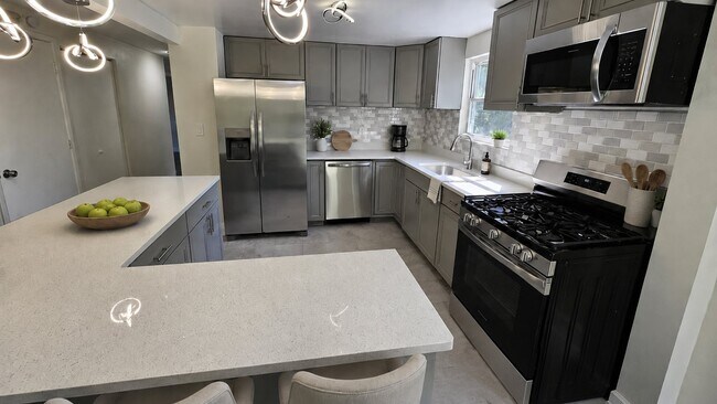 Photo - 7988 Aber Rd