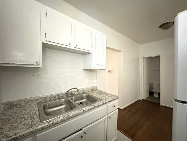 Photo - 931 W Sunnyside Ave Unit N2