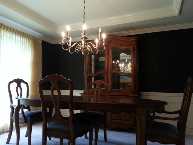 Photo - Beautiful Home in Bellevue Lakemont Area