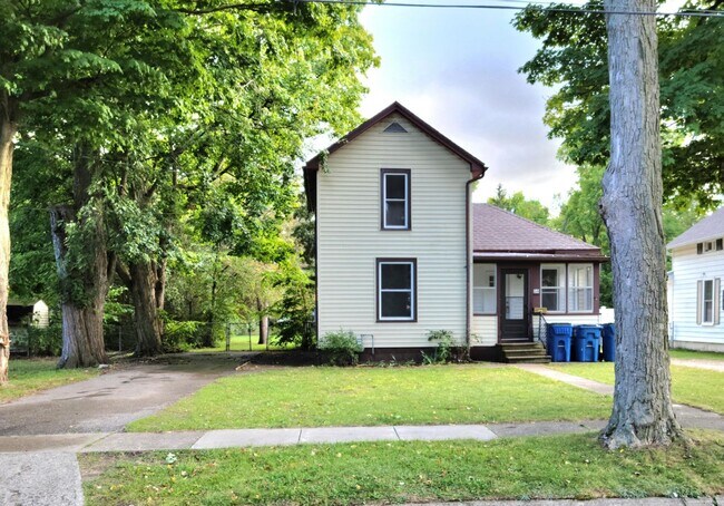 Photo - 56 Cutter Ave