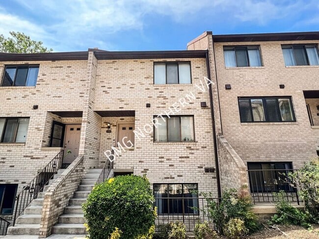 Building Photo - 3816B Steppes Ct