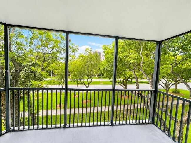 3301 N Country Club Dr Unit 305