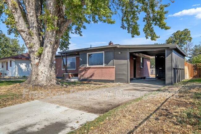 Building Photo - 810 N 6th E St Rental