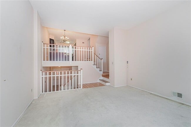 Photo - 709 Correll Ave