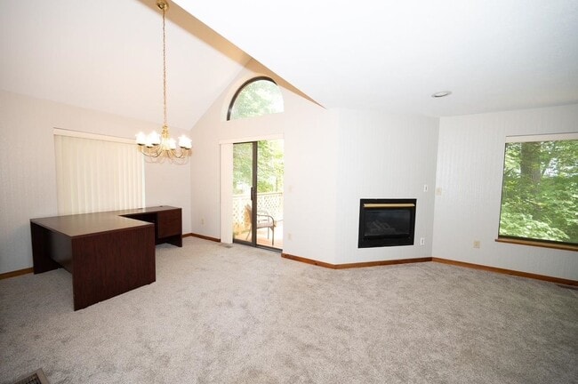 13 Bayberry Dr