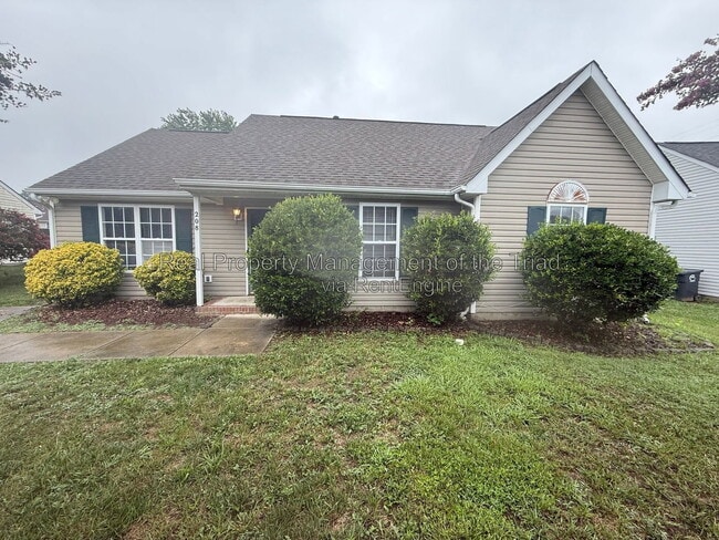 Building Photo - 208 Hammond Dr