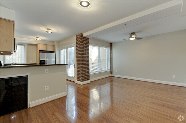 Building Photo - Two-Bedroom in Petworth with Private Patio... Rental