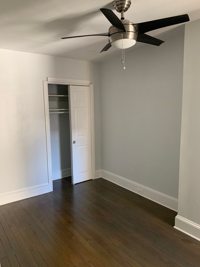 Building Photo - 203 Levering St