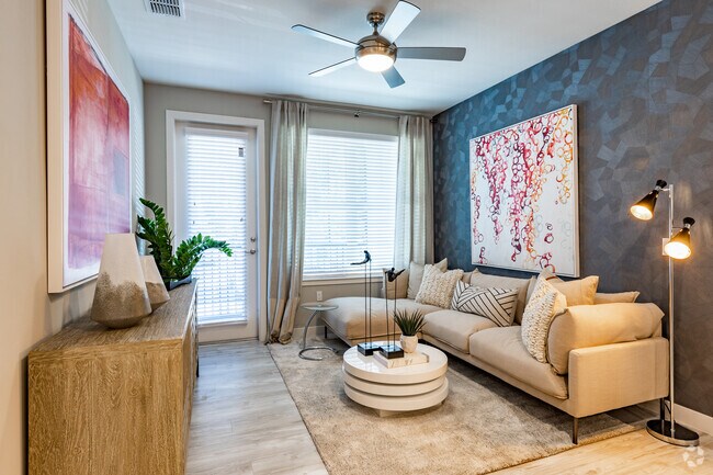 2 BR, 2 BA - 1,206SF - Sur Lake Buena Vista