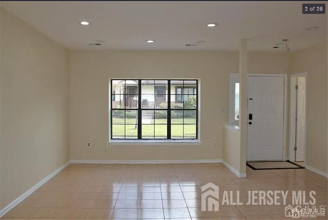 Photo - 1363 Thomas Ave