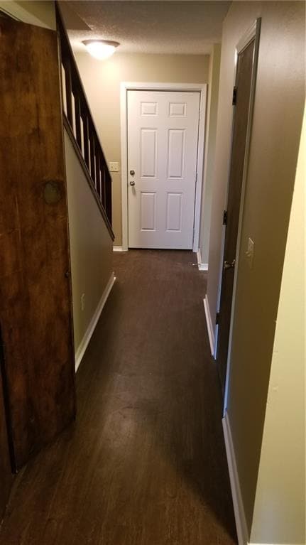 Photo - 2049 E Oaks Dr