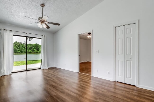 Photo - 175 E Lakemont Dr