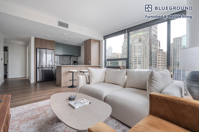 Photo - 2010 Terry Ave Unidad FL16-ID982