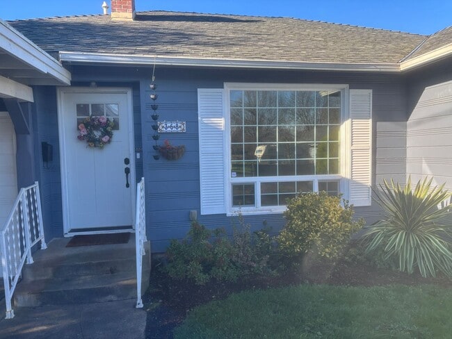 Photo - Charming 3 Bedroom 1 Bath single story home, with large yard