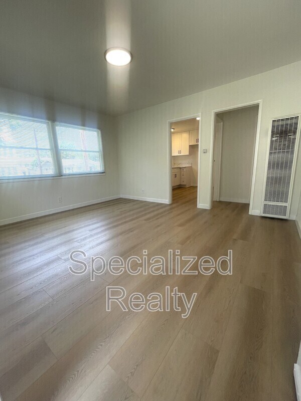 500 Hill Dr