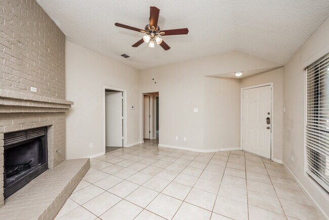 Photo - 914 S Ballard Ave